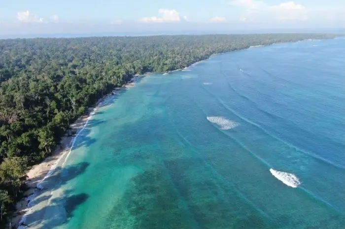 Wisata Bahari Terbaik di Jawa Timur, Kepingan Surga yang Wajib Dijelajahi